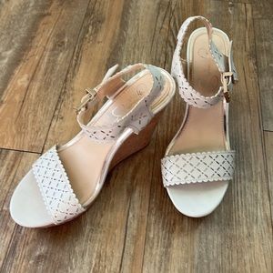 Jessica Simpson Wedges